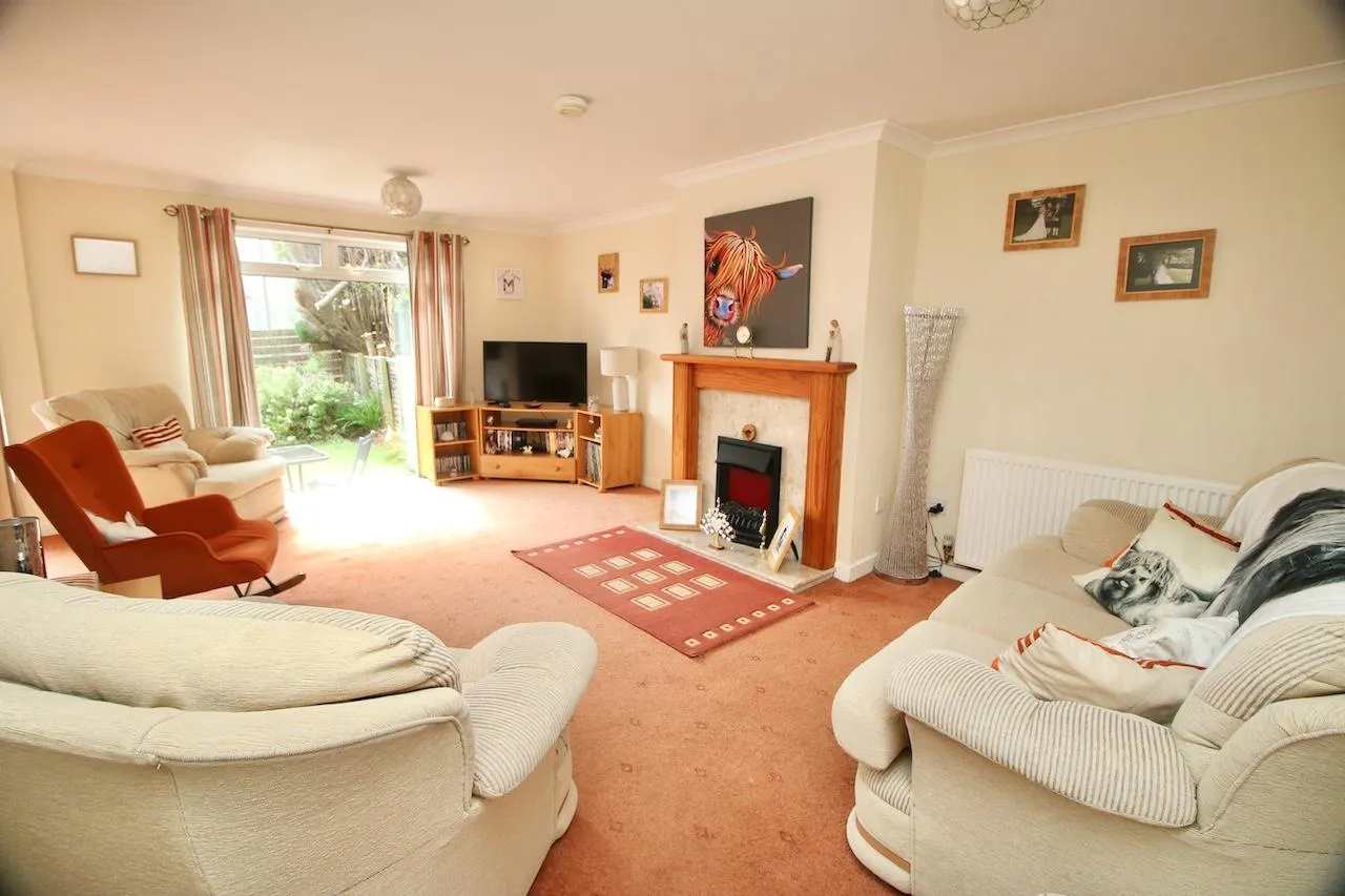 Mossgiel Road, Kildrum, Cumbernauld, G67 2EY, photo 3
