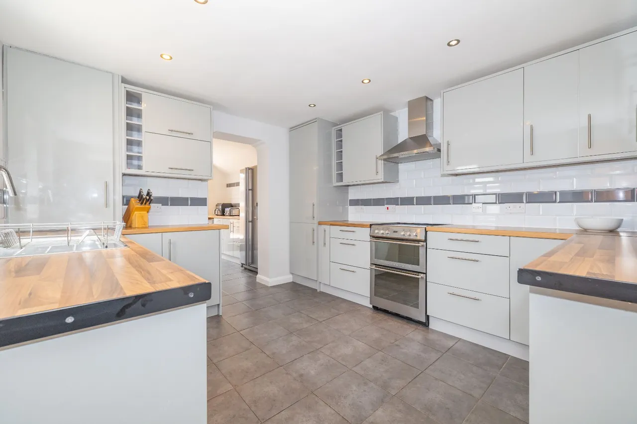 St. Johns Road, Faversham, ME13, photo 3