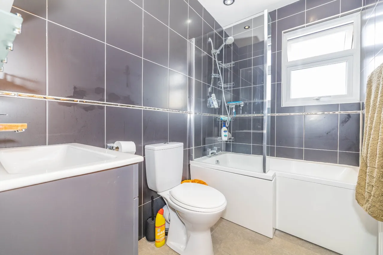 St. Johns Road, Faversham, ME13, photo 10