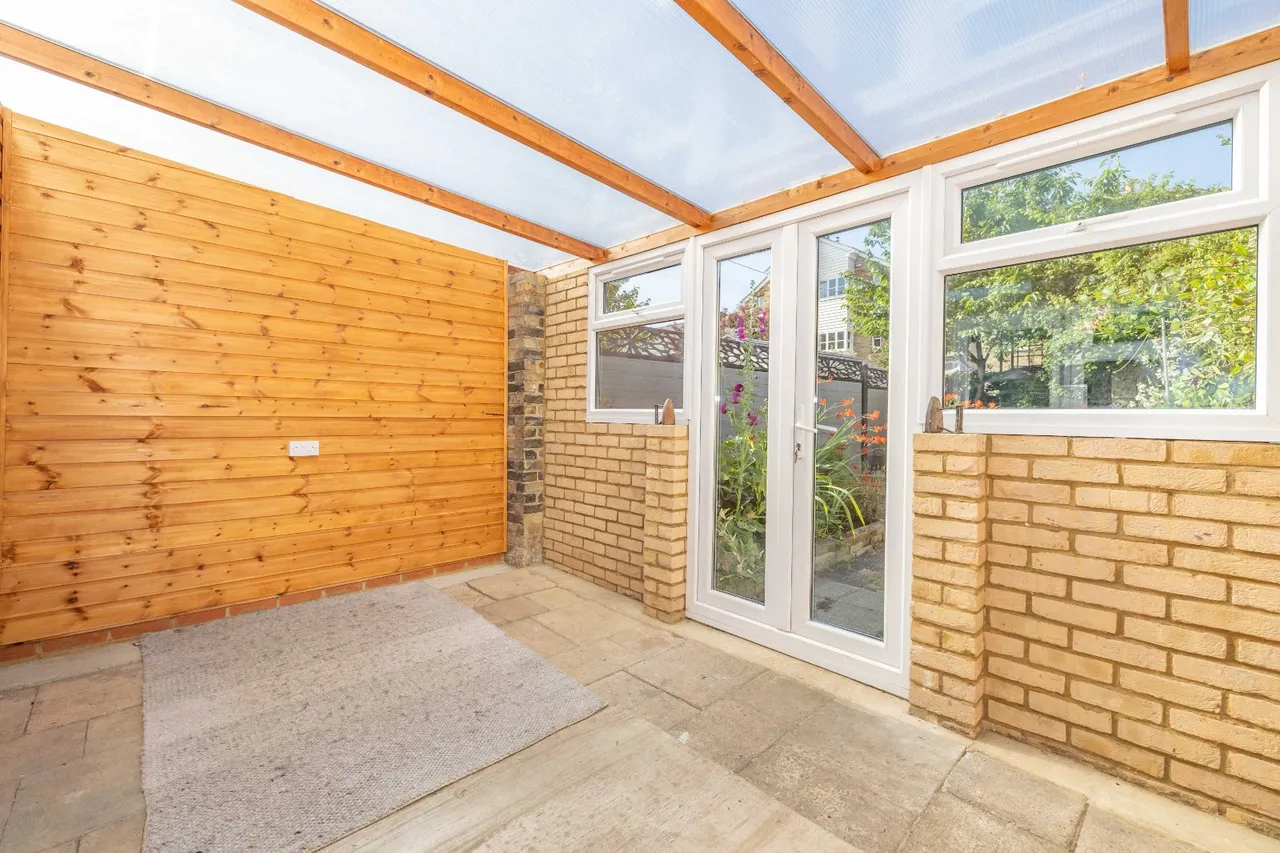 St. Johns Road, Faversham, ME13, photo 13