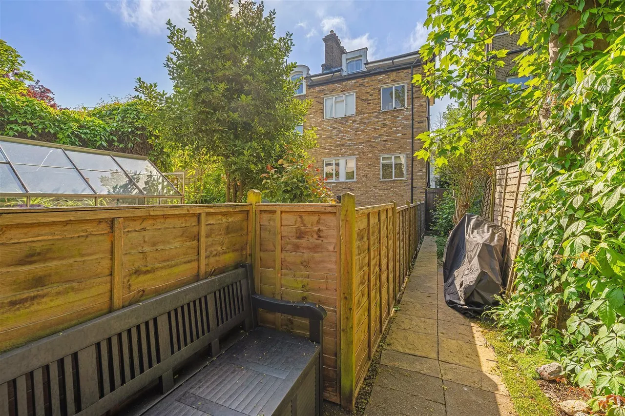 Bloom Grove, London, photo 10
