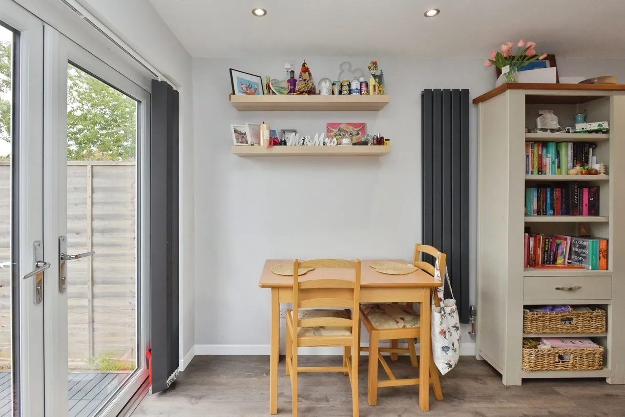 Hale Avenue, Stony Stratford, Milton Keynes, Buckinghamshire, MK11, photo 5