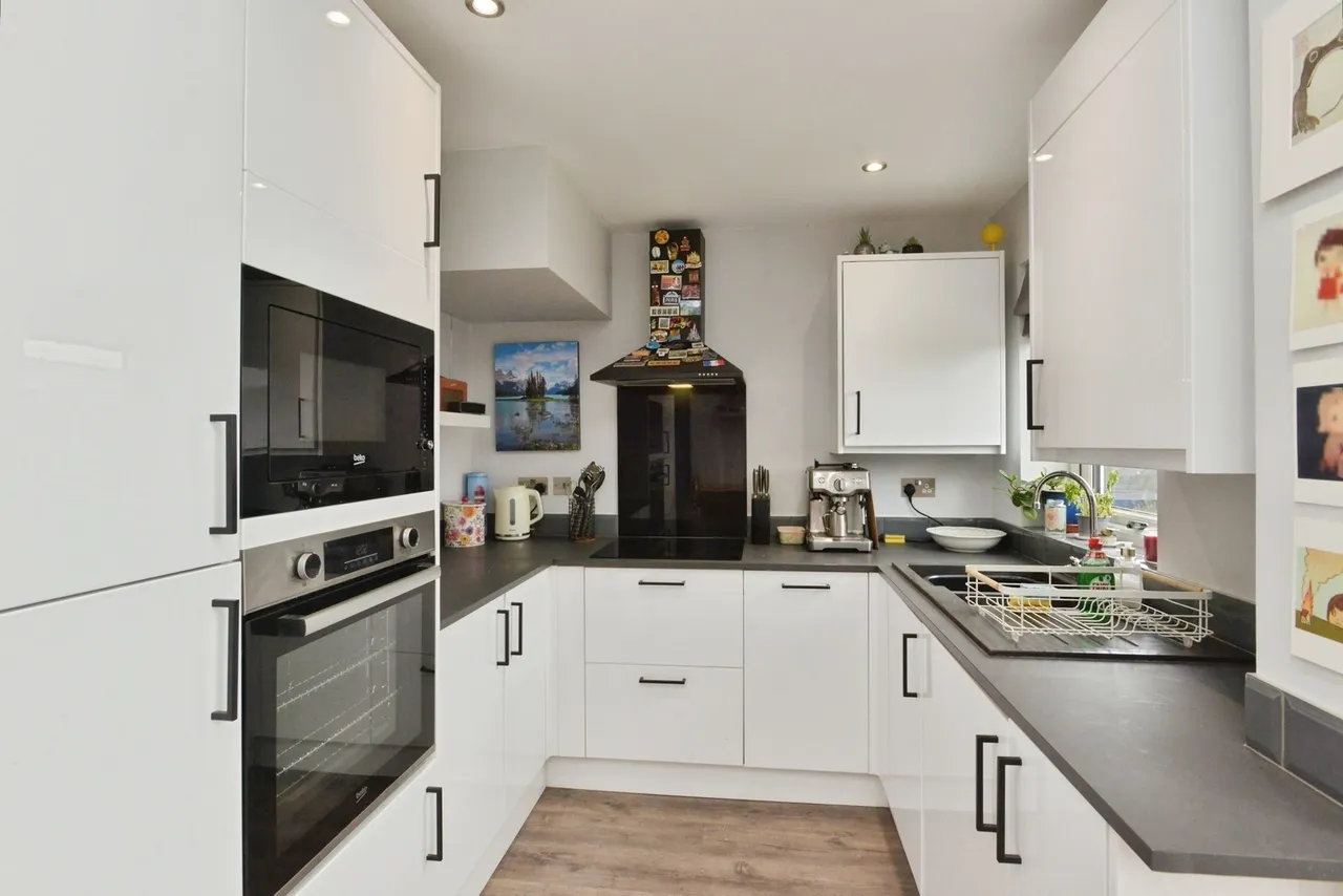 Hale Avenue, Stony Stratford, Milton Keynes, Buckinghamshire, MK11, photo 6