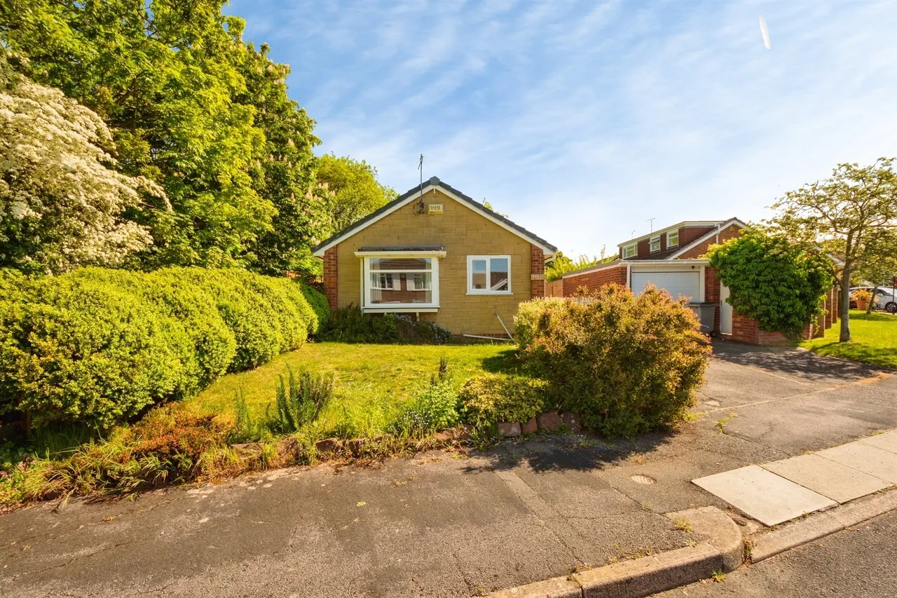 Thorns Drive, Greasby, Wirral, photo 11