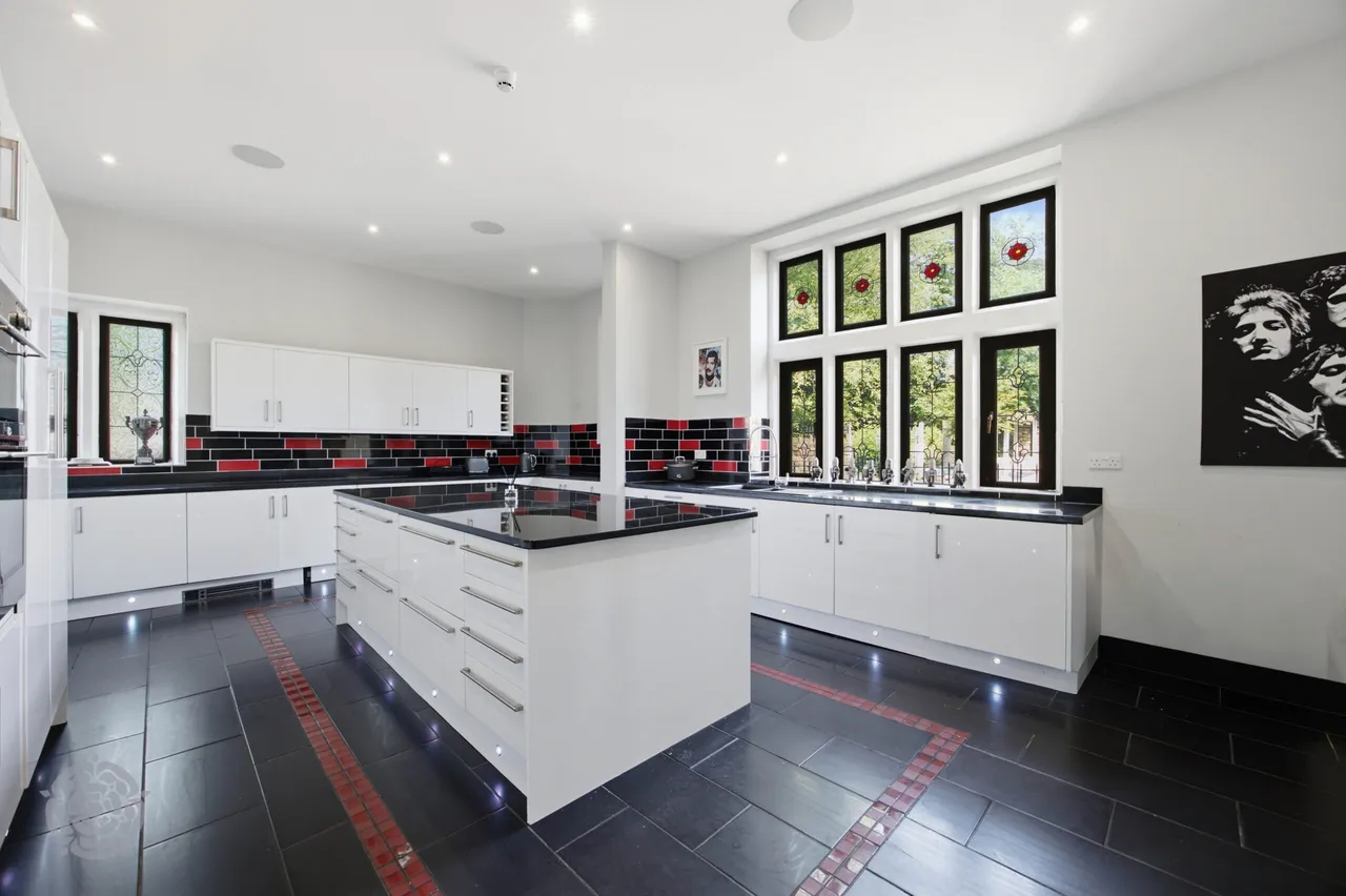 Belmont Road, Bolton, BL1 7DX, photo 10