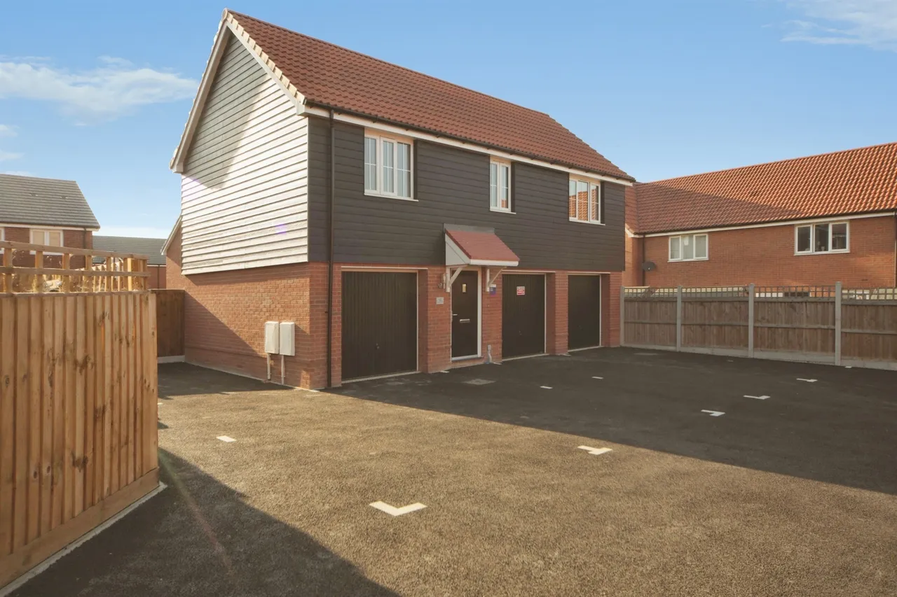 2 bed house for sale — Prigmore Drive, Bury St. Edmunds