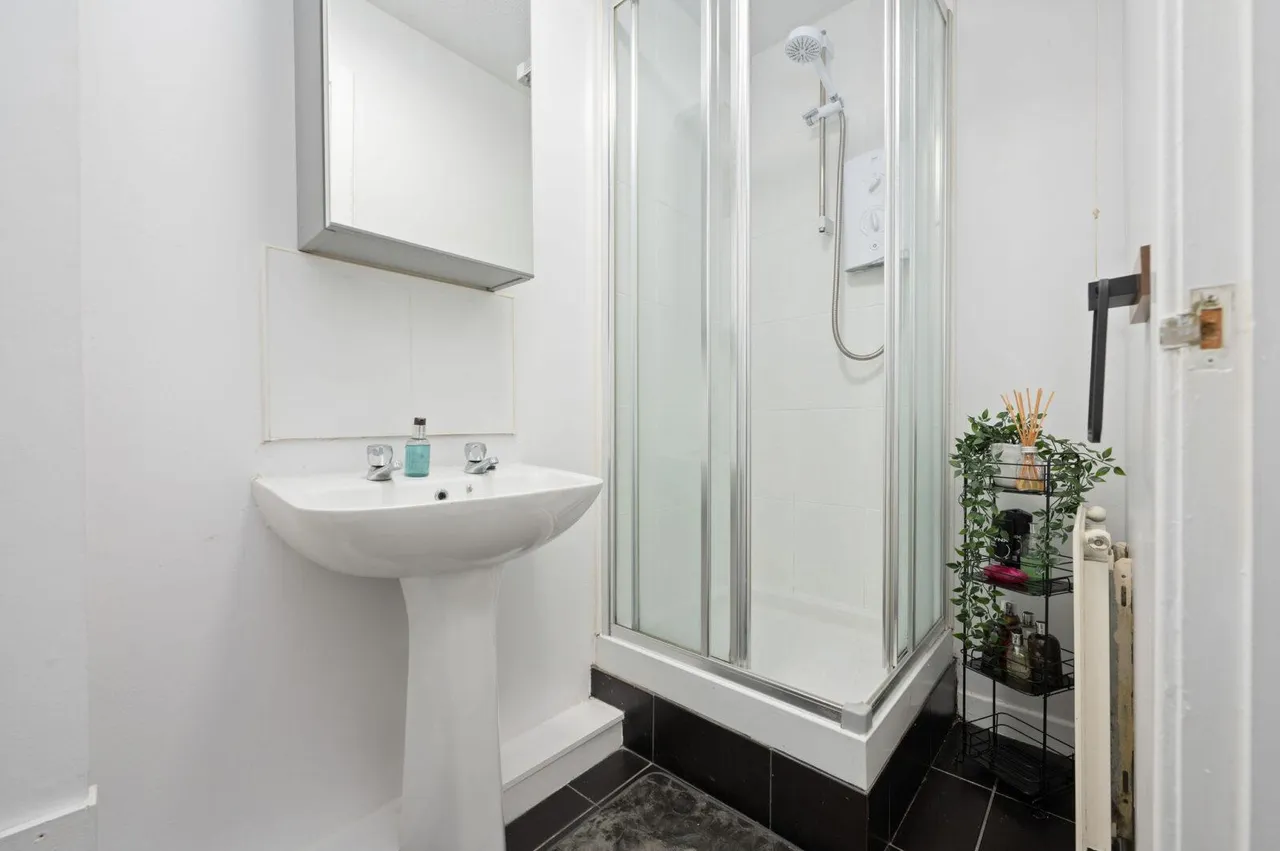 East Bridge Street, Falkirk, FK1 1YB, photo 12