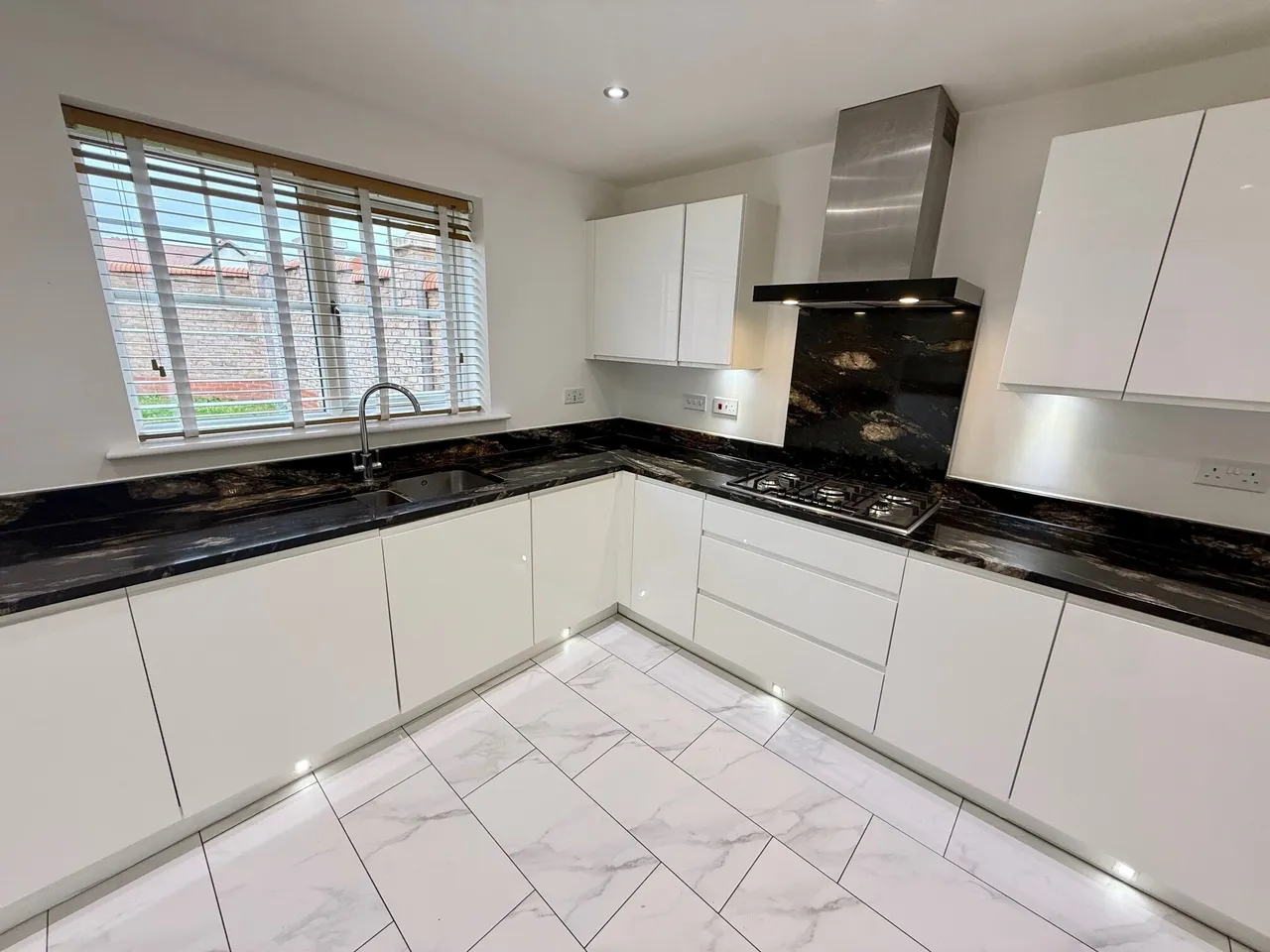 Grimshaw Close, Wilmslow, SK9, photo 4