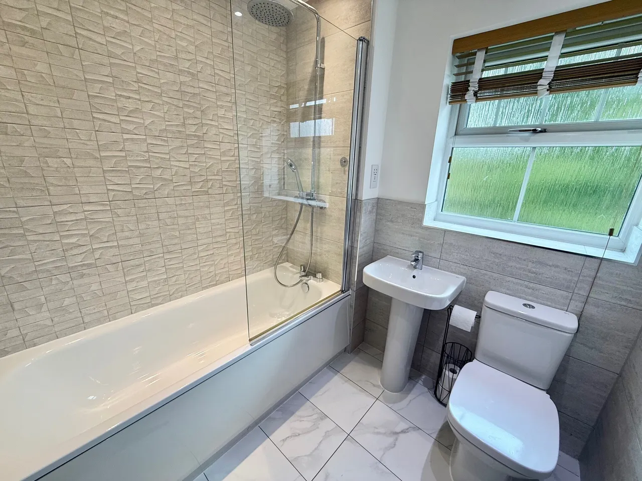 Grimshaw Close, Wilmslow, SK9, photo 11