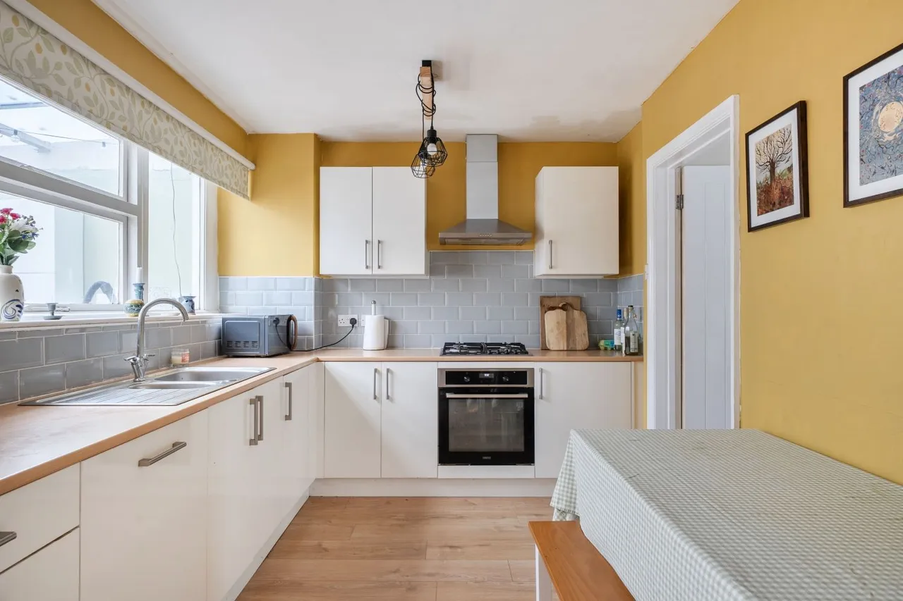 Park View, Crewkerne, TA18, photo 11