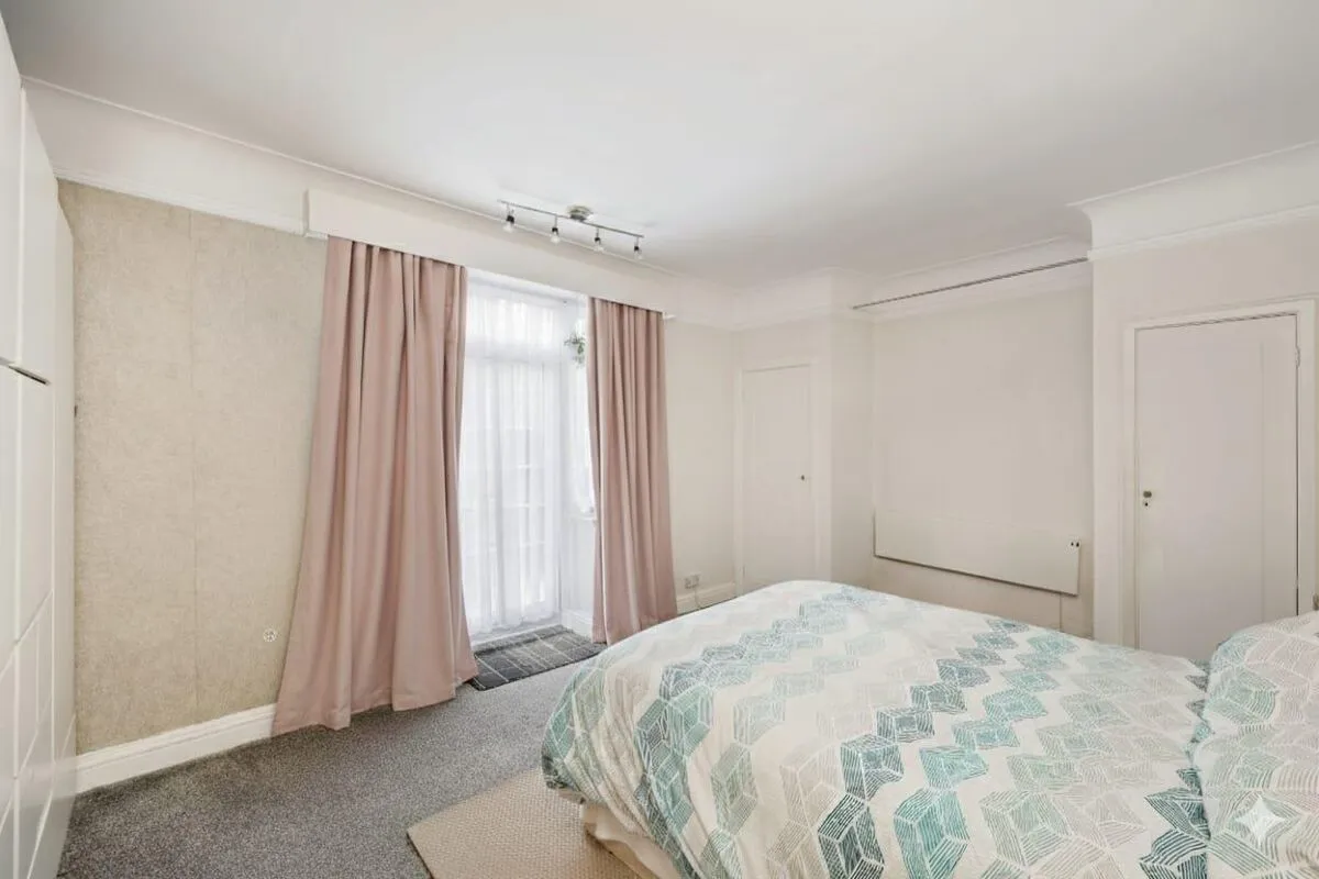 Belsize Avenue, London, NW3, photo 4
