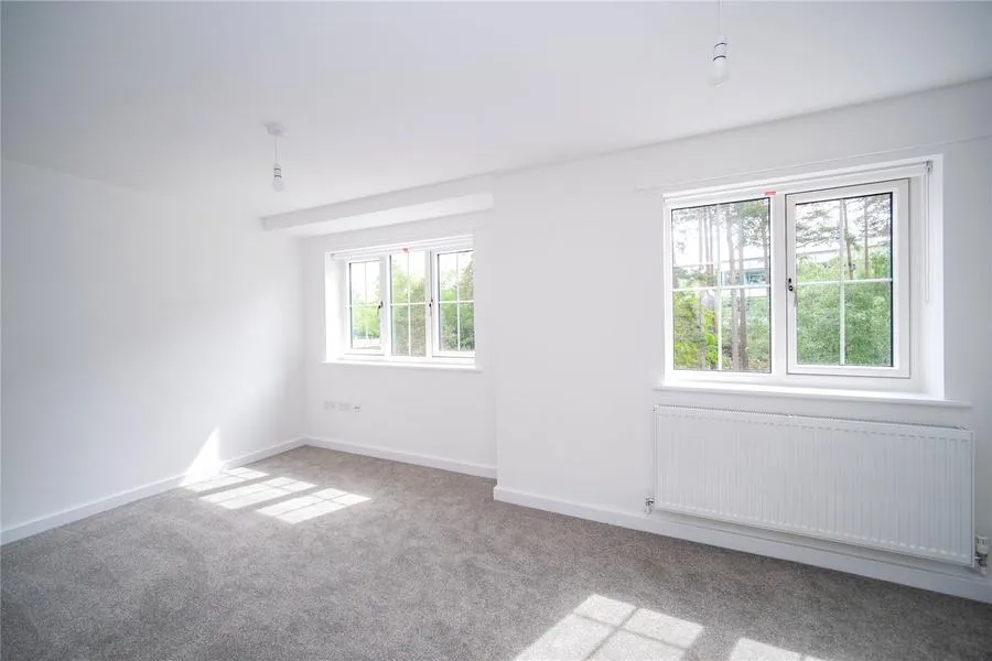 Hailwood Avenue, Crowthorne, RG45, photo 5