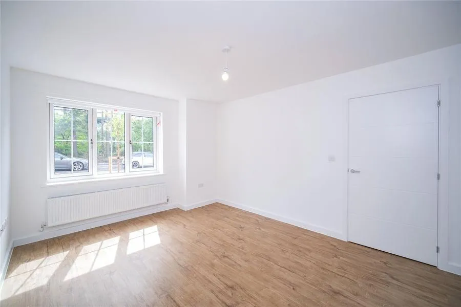 Hailwood Avenue, Crowthorne, RG45, photo 4