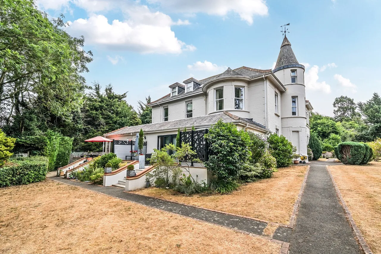 2 bed flat for sale — Daltons Road, Swanley, BR8