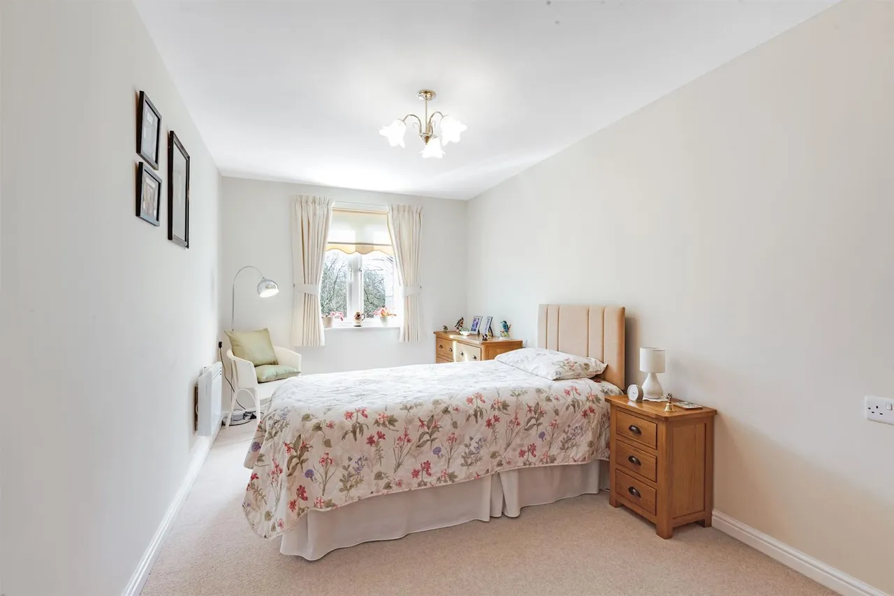 Junction Road, Warley, CM14, photo 10