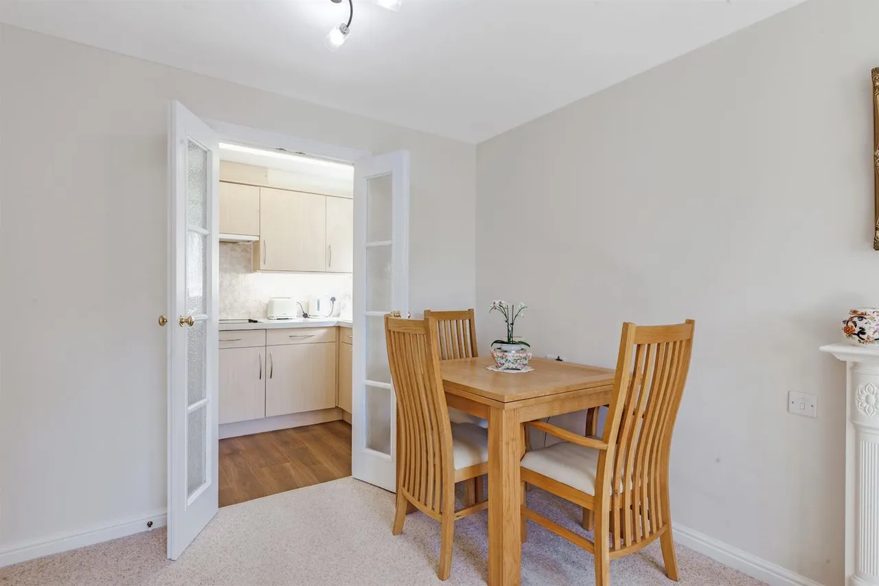 Junction Road, Warley, CM14, photo 2
