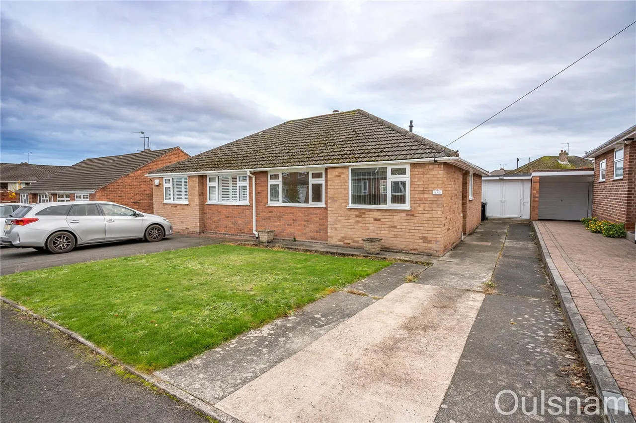2 bed house for sale — Ashley Close, Kingswinford, West Midlands, DY6 9SX