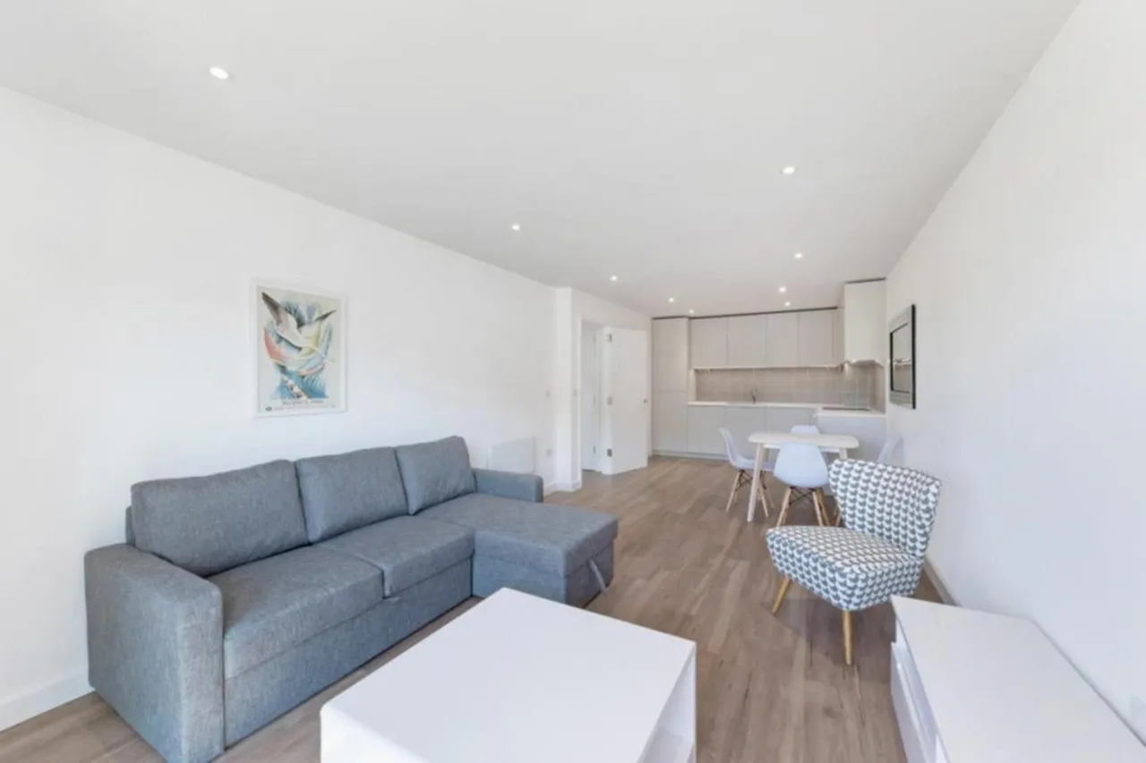 1 bed flat to rent, Beaufort Park, Colindale, NW9