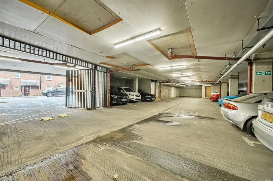 Stoke Road, Slough, SL2, photo 6