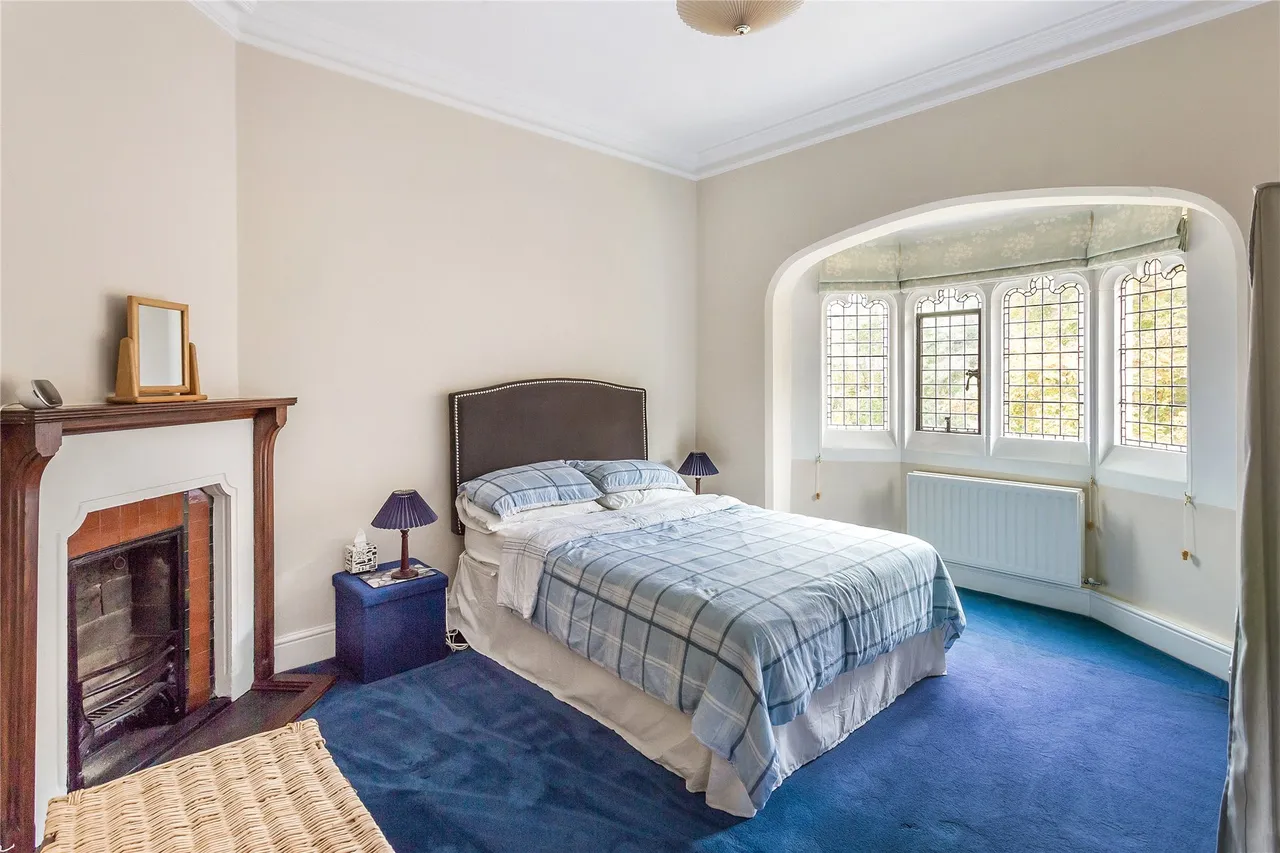 Oldfield Wood, Maybury Hill, GU22, photo 14