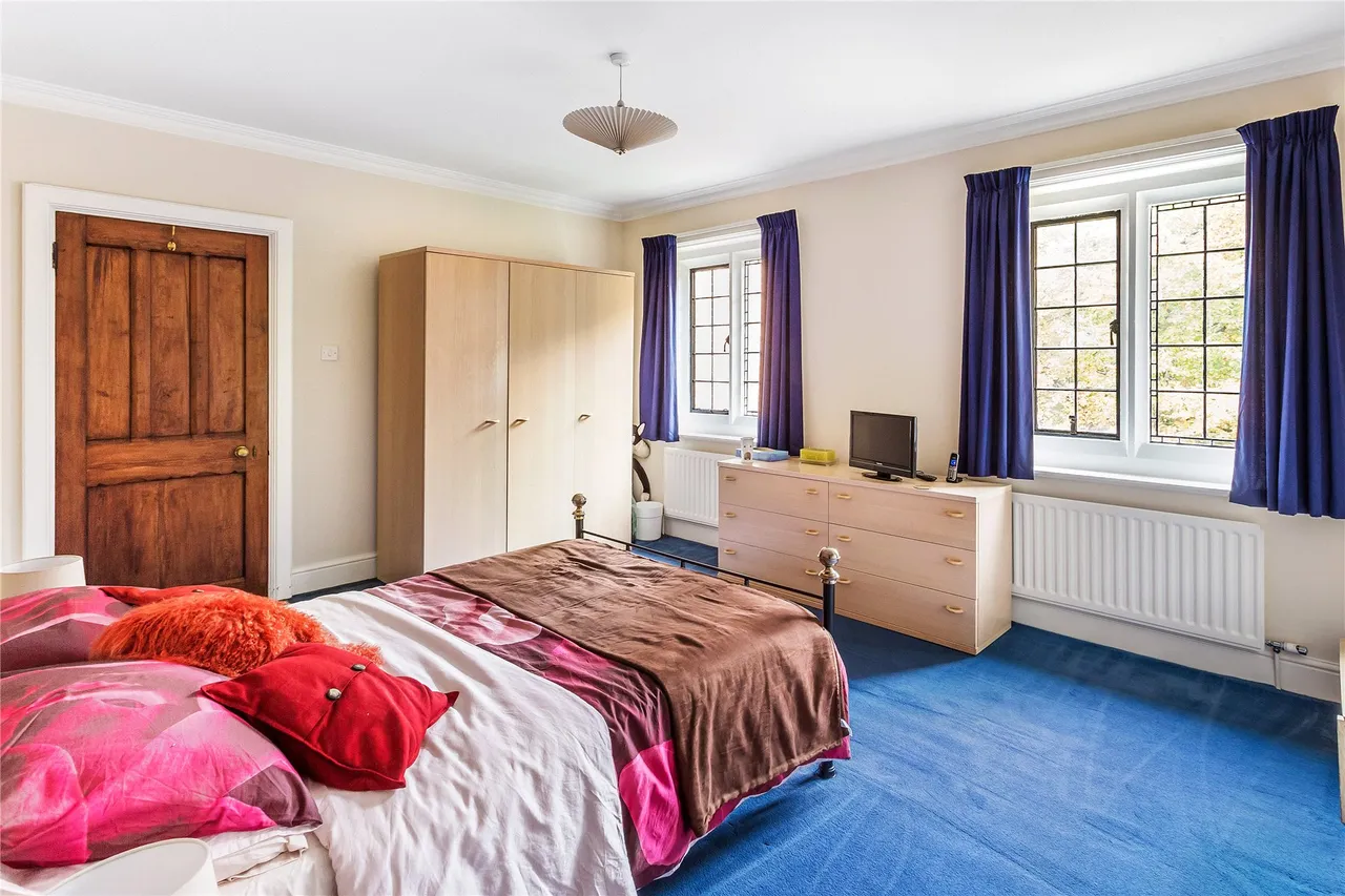 Oldfield Wood, Maybury Hill, GU22, photo 11
