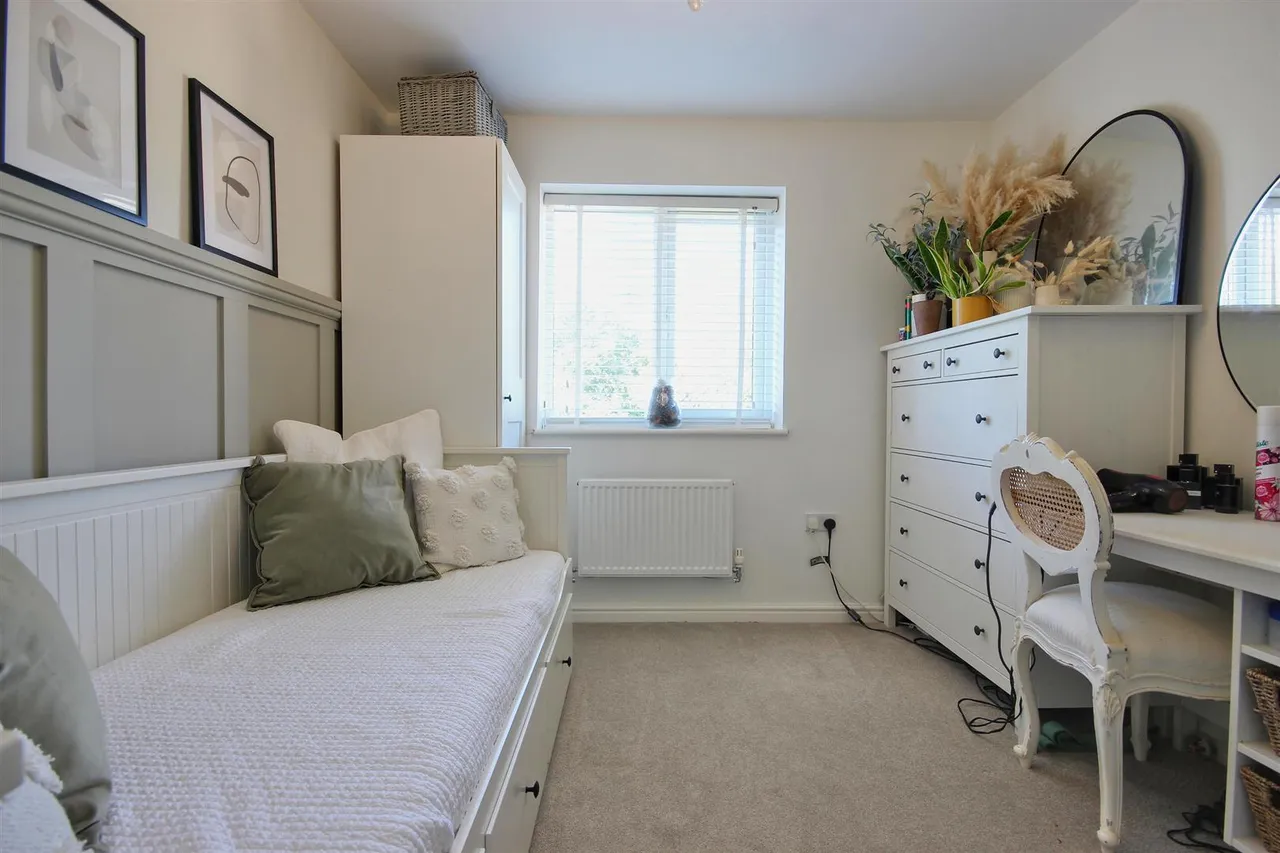 Avocet Close, Hornsea, photo 23