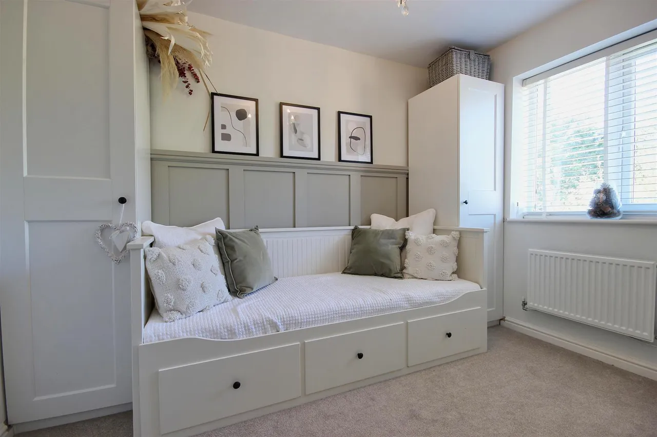 Avocet Close, Hornsea, photo 22