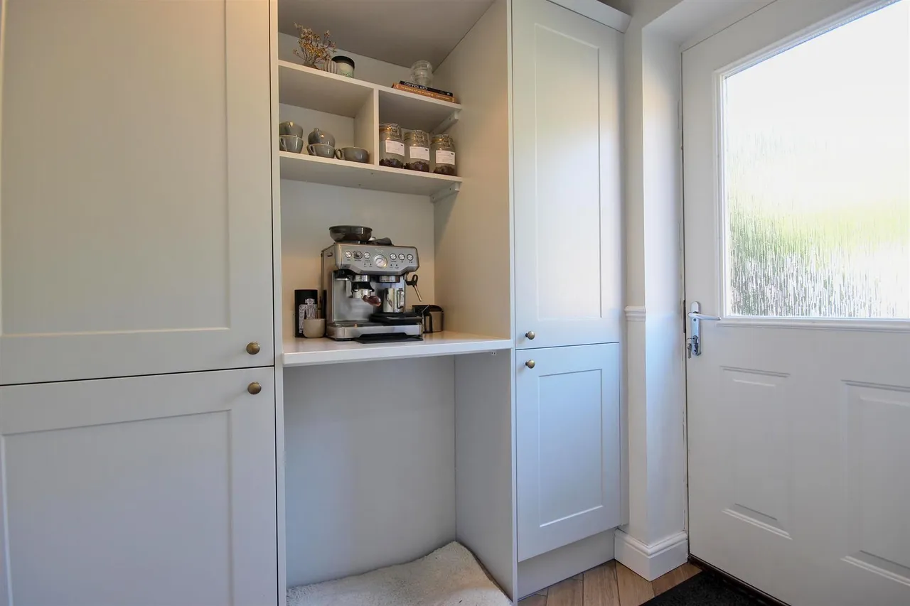 Avocet Close, Hornsea, photo 7