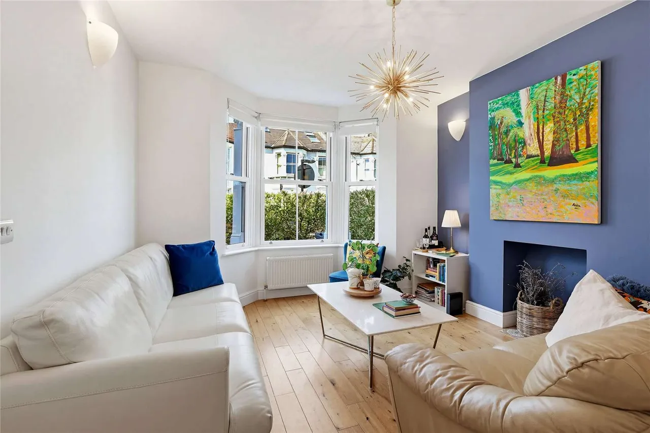 Eastbury Grove, London, W4, photo 6