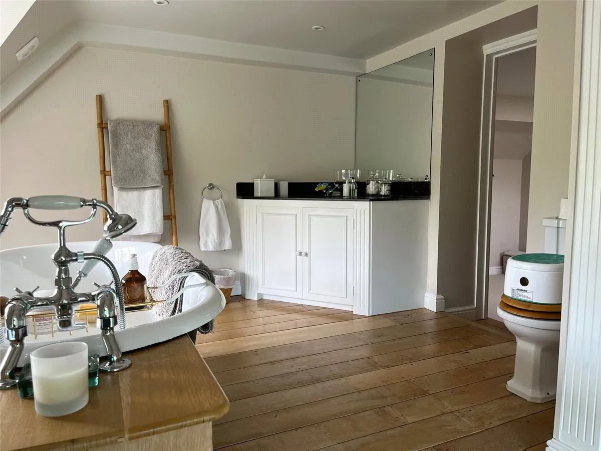 Lambourn Woodlands, Hungerford, RG17, photo 11