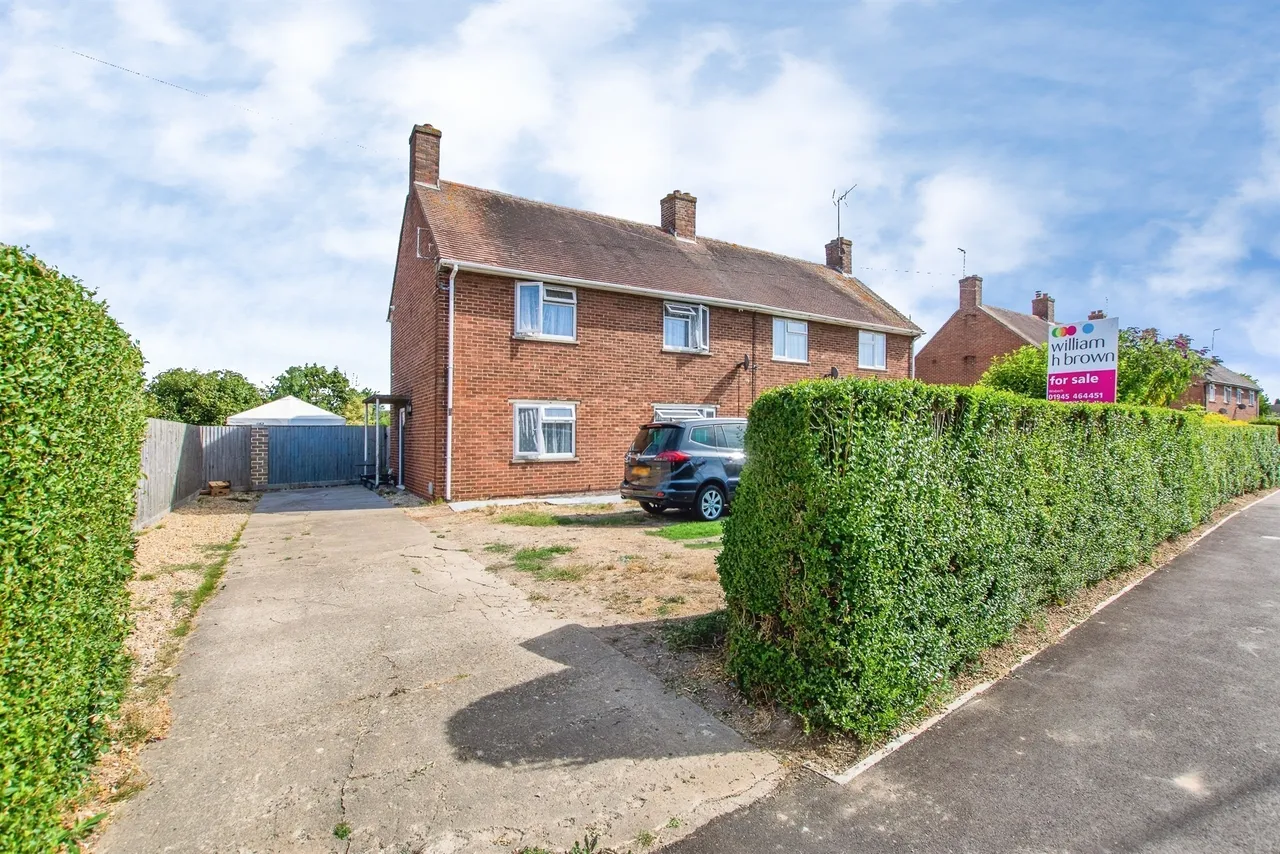 3 bed house for sale — Perry Road, Leverington, Wisbech