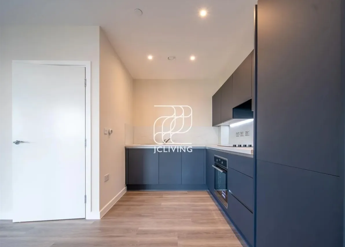 2 bed flat to rent — Green Ferry Way London E17