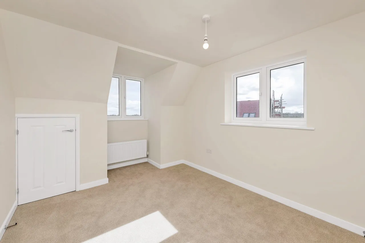 The Oldbury Fitzgerald Grove, Tattenhoe Park, Milton Keynes, MK4 3GE, photo 8