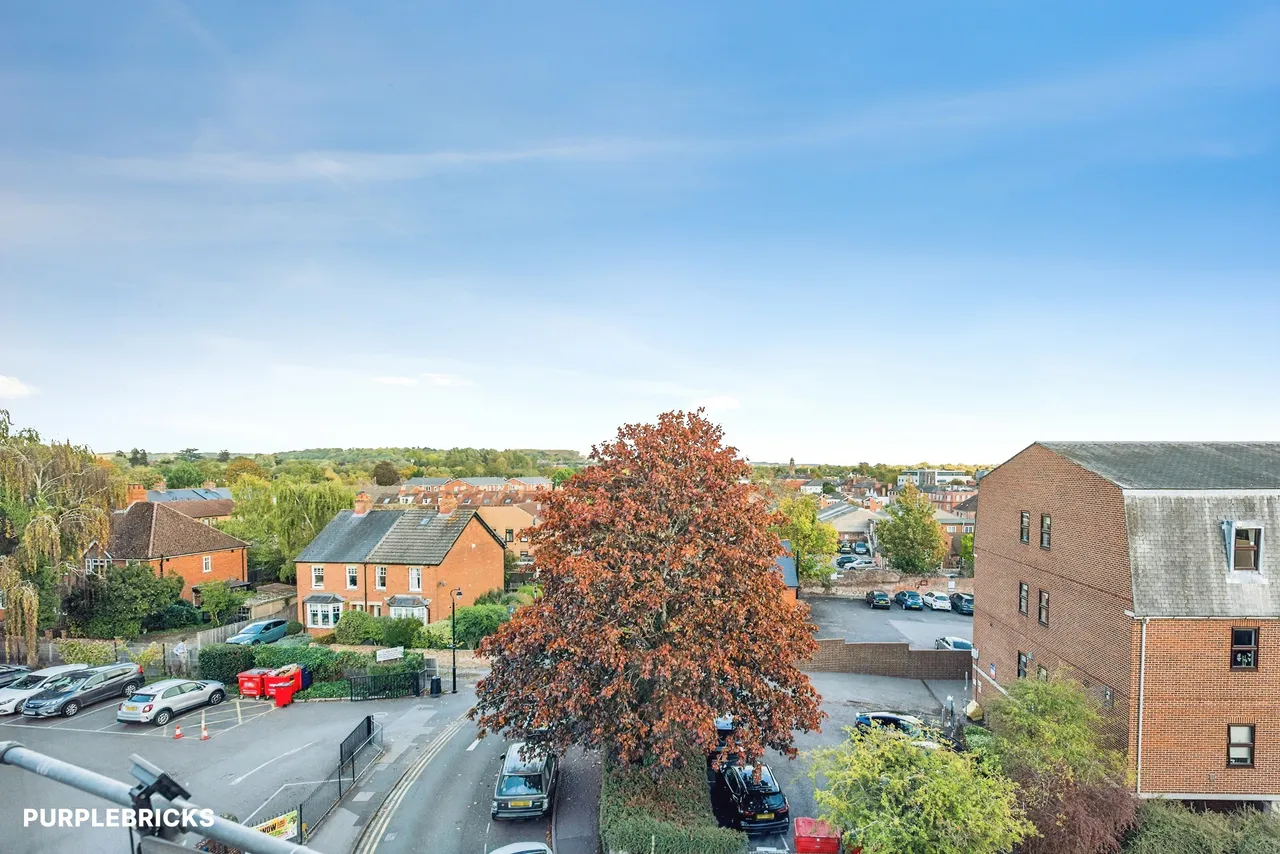 Pelican Lane, Newbury, RG14, photo 6