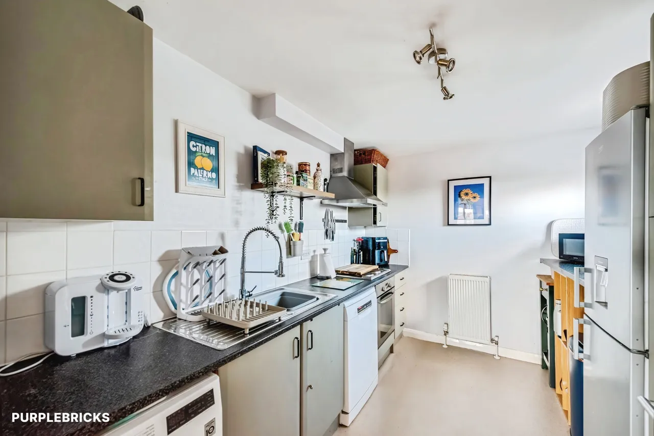 Pelican Lane, Newbury, RG14, photo 8