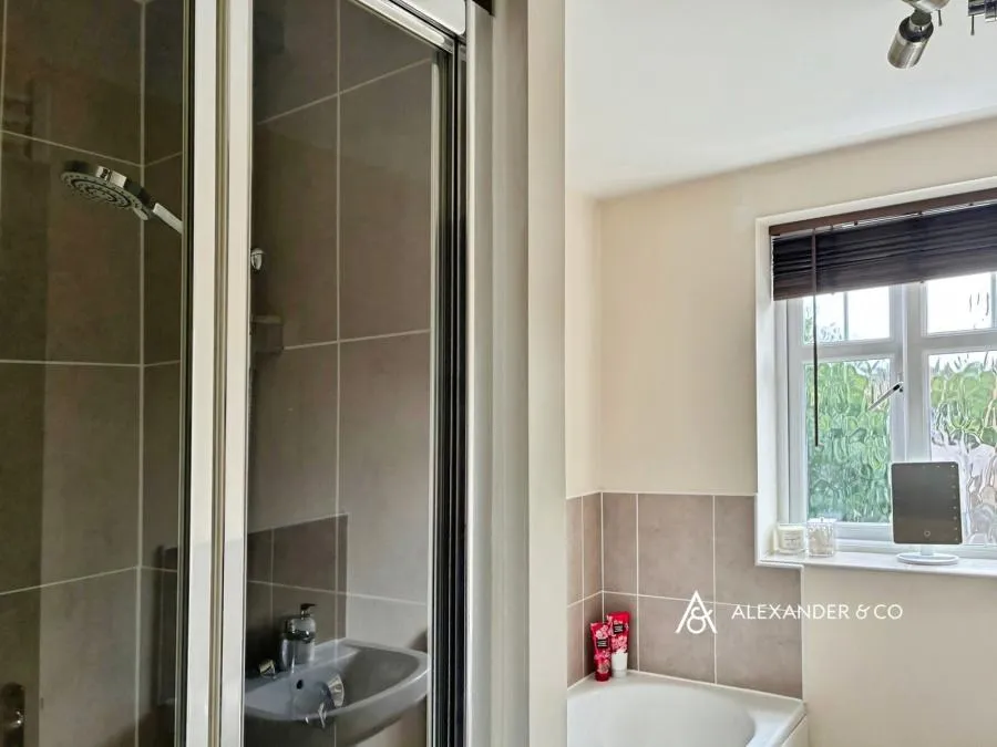 Brickhill Way, Calvert Green, MK18, photo 9