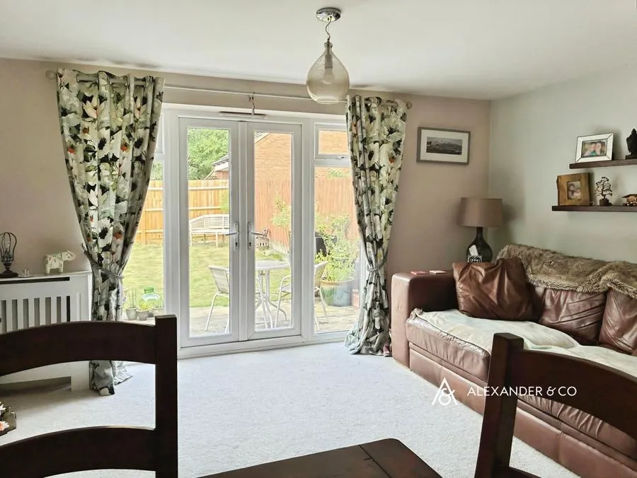 Brickhill Way, Calvert Green, MK18, photo 2