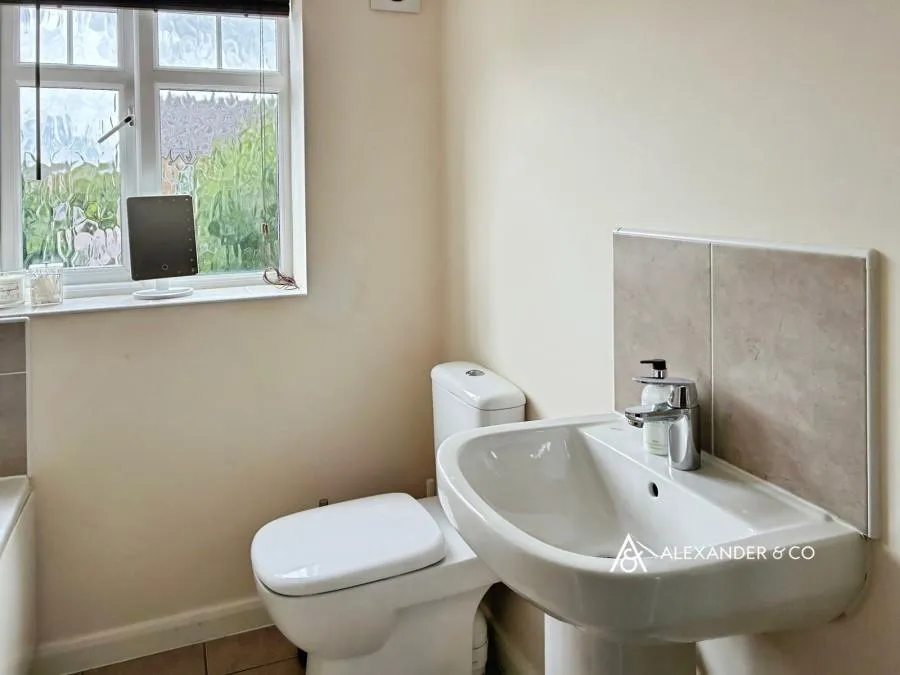 Brickhill Way, Calvert Green, MK18, photo 11