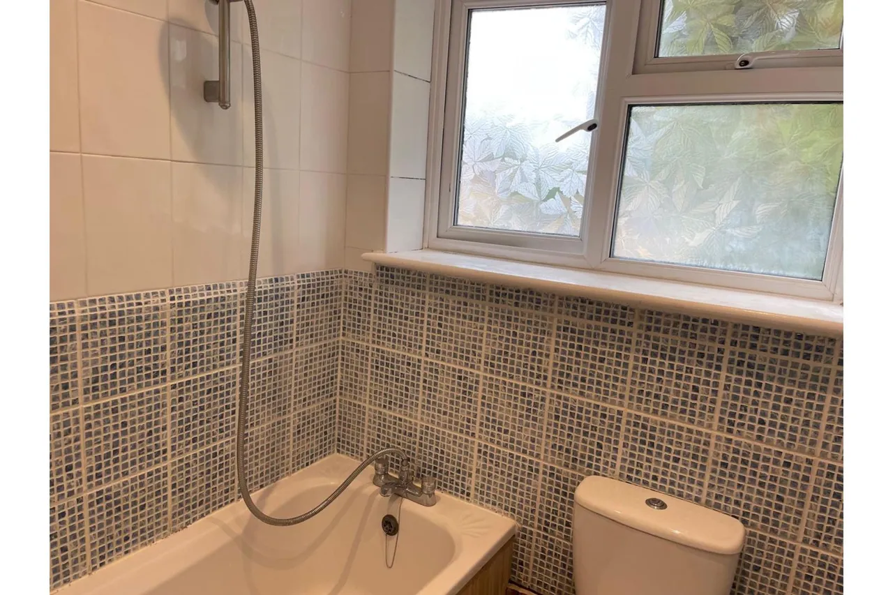 London Road, Sutton, SM3, photo 11