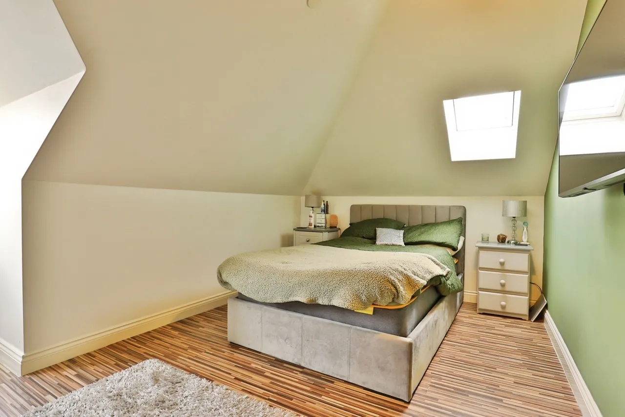Avon Close, Bournemouth, BH8, photo 9