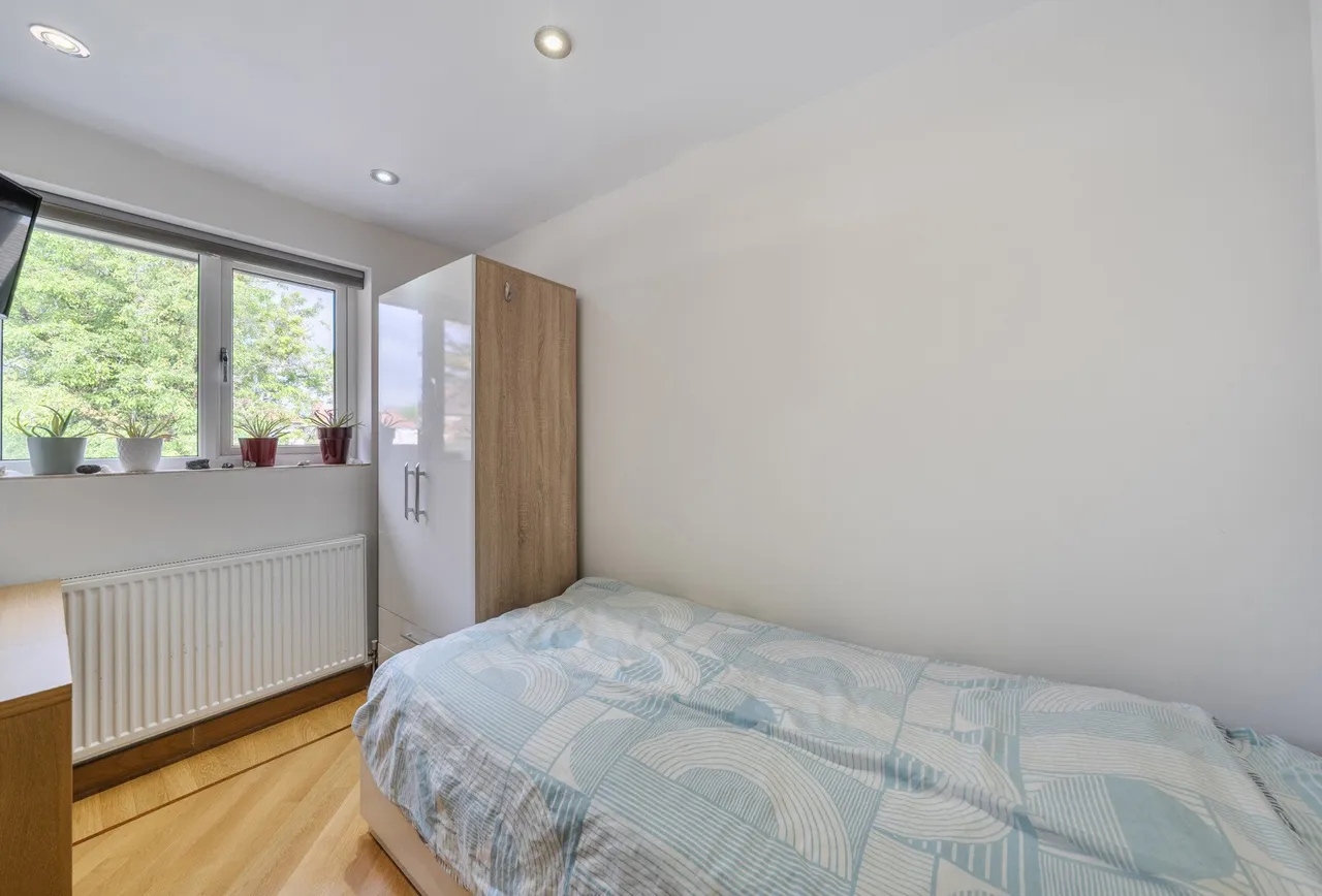 Freeman Road, Morden, SM4 6AR, photo 17