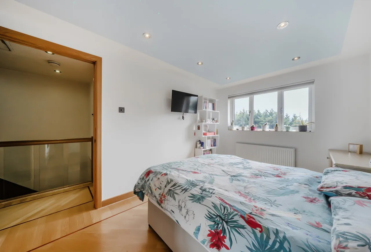 Freeman Road, Morden, SM4 6AR, photo 11