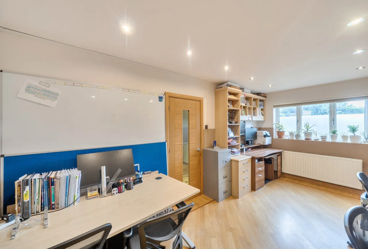 Freeman Road, Morden, SM4 6AR, photo 22