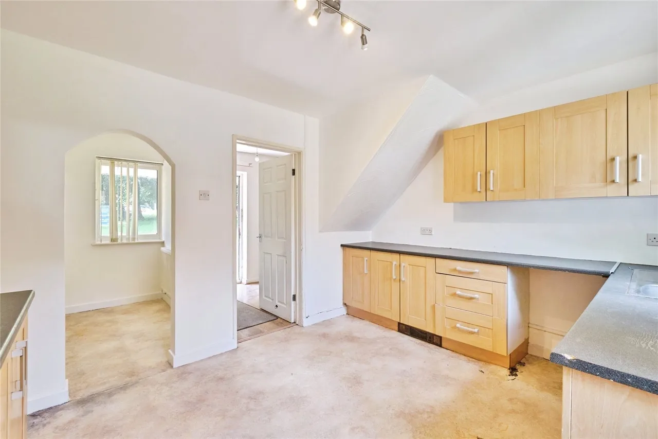 Broom Covert Road, Lichfield, WS14, photo 9