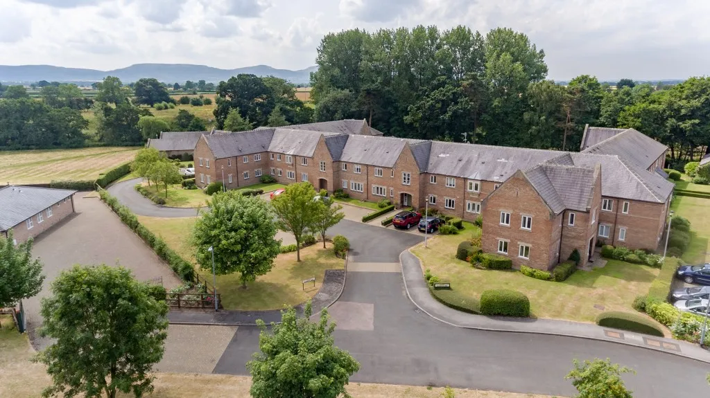 2 bed flat for sale, Leven Court, Great Ayton