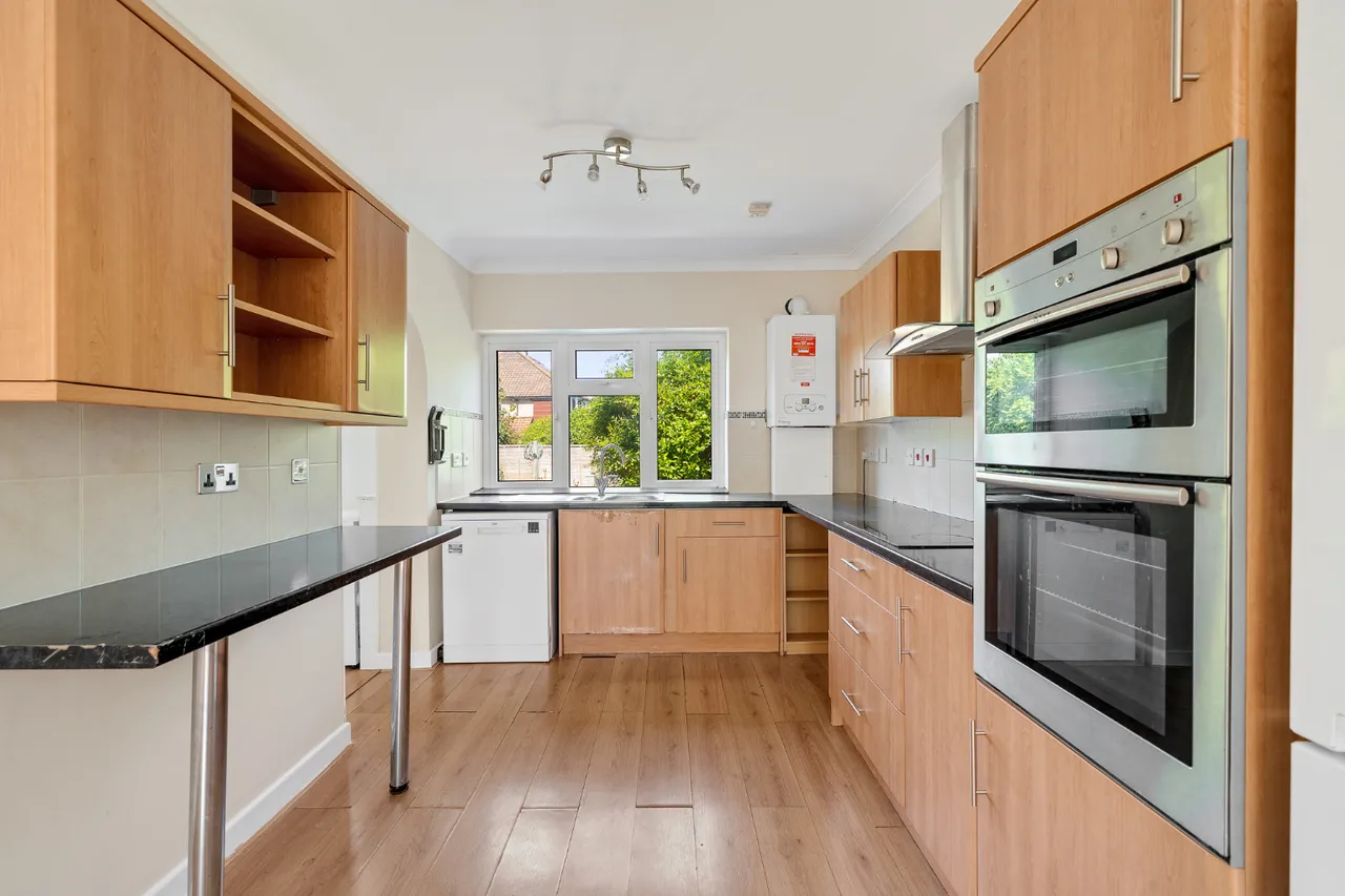 Wricklemarsh Road, SE3, photo 12