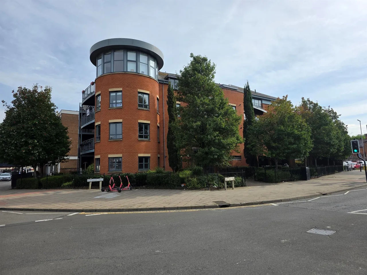 1 bed flat for sale — Buckingham Street, Aylesbury
