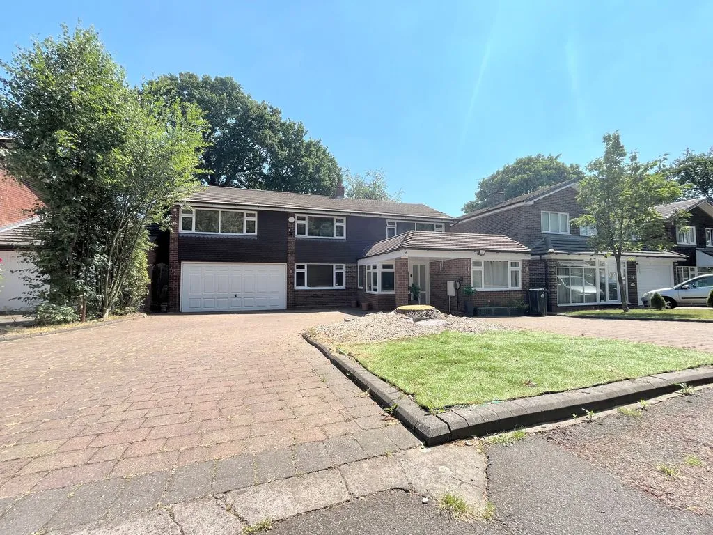 4 bed house for sale, Linforth Drive, Streetly, B74