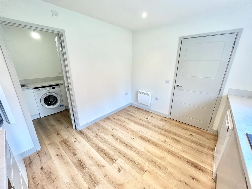 Guinea Close, Hookgate, photo 7