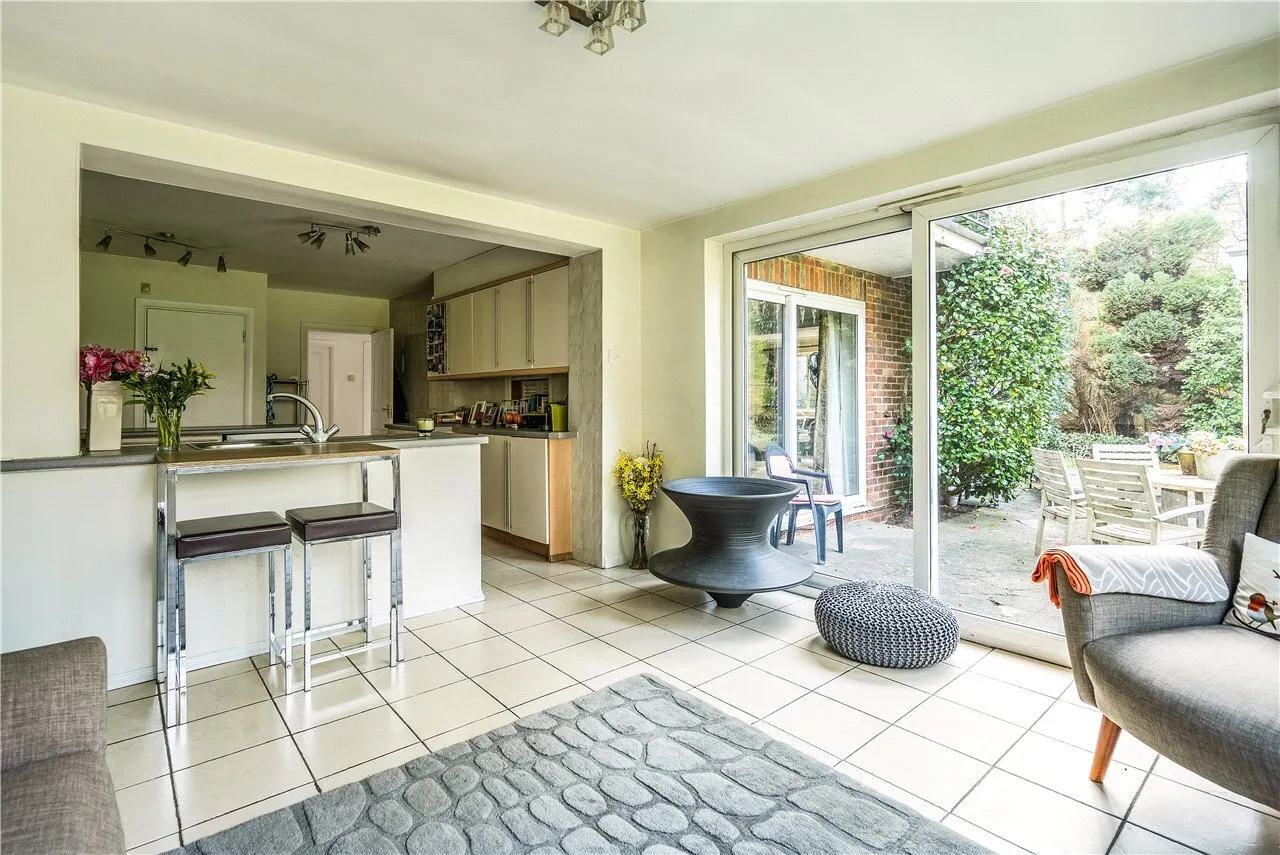 Albury Road, Hersham, Walton-on-Thames, Surrey, KT12, photo 12